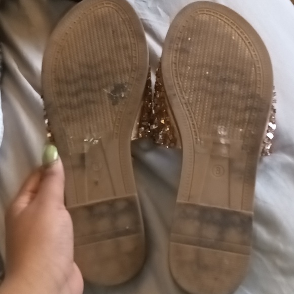 Beautiful rose gold slides worn once 8 women - Picture 2 of 3